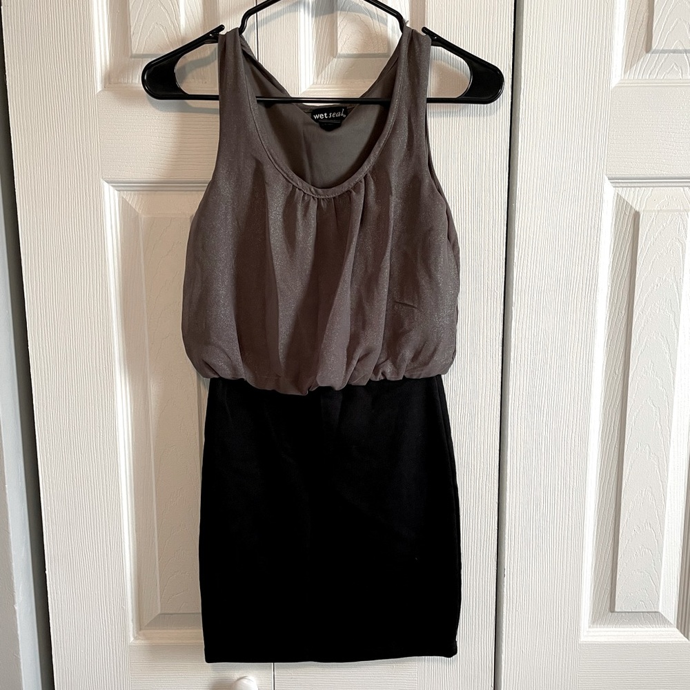 Metallic and black body fitted mini dress